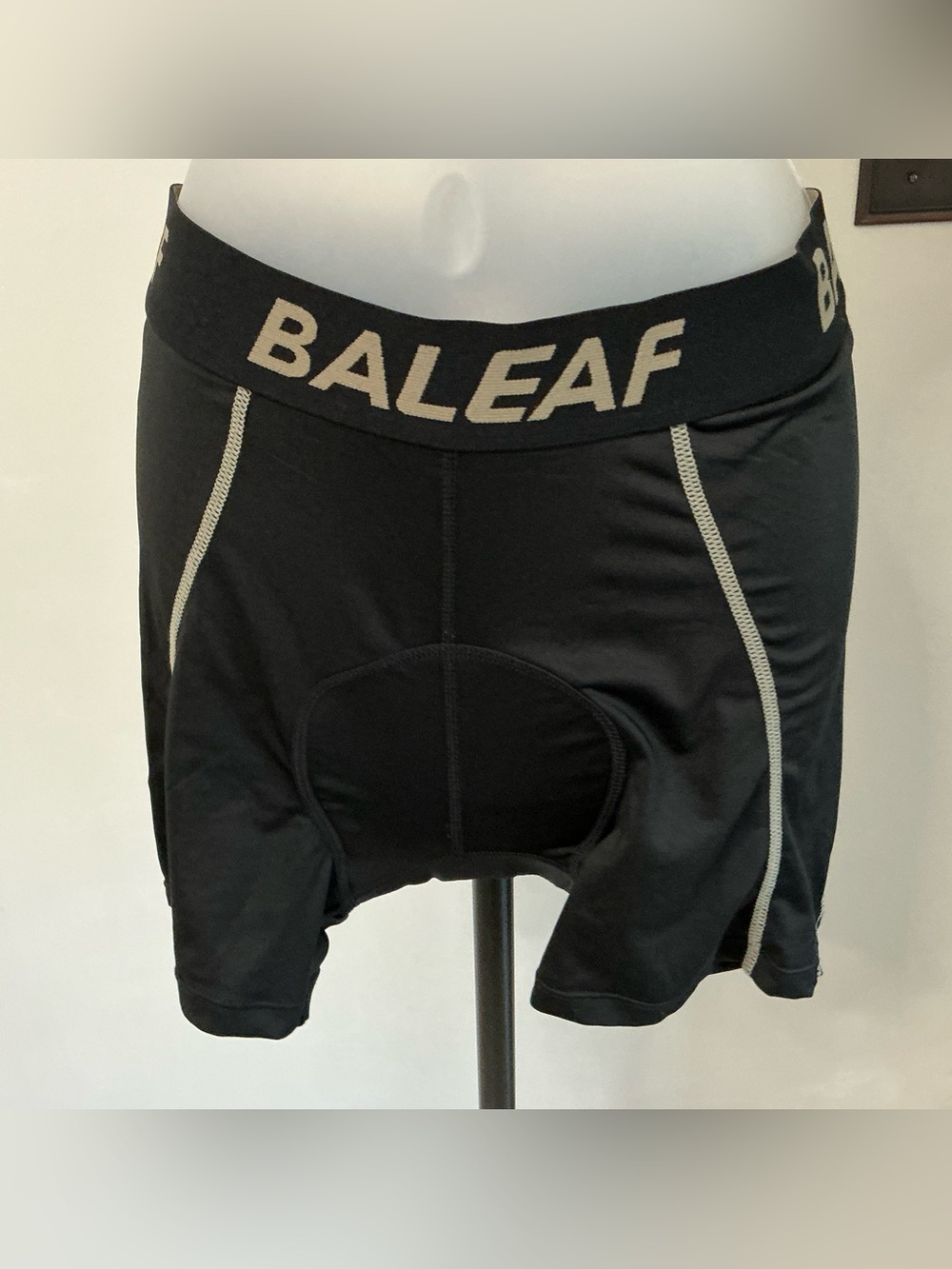 Baleaf Cycling Shorts – Adult Medium – Black – Padded – NWOT